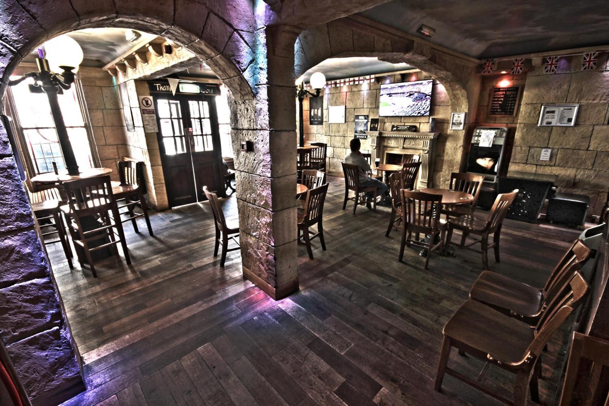 The George Hotel ويتبي المظهر الخارجي الصورة